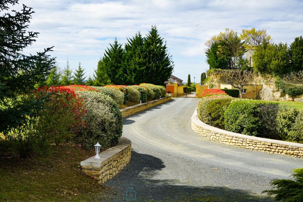 � vendre  Villa Hautefort (24390)