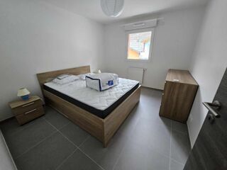  Appartement � louer 2 pi�ces 47 m� Aigueblanche