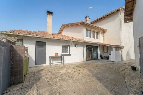   Maison Maison - 5 pièce(s) - 130 m²