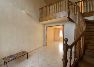  Maison  vendre 6 pices 179 m