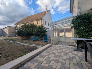  Villa à vendre 15 + pièces 400 m²