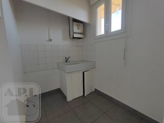  Appartement à louer 2 pièces 33 m²