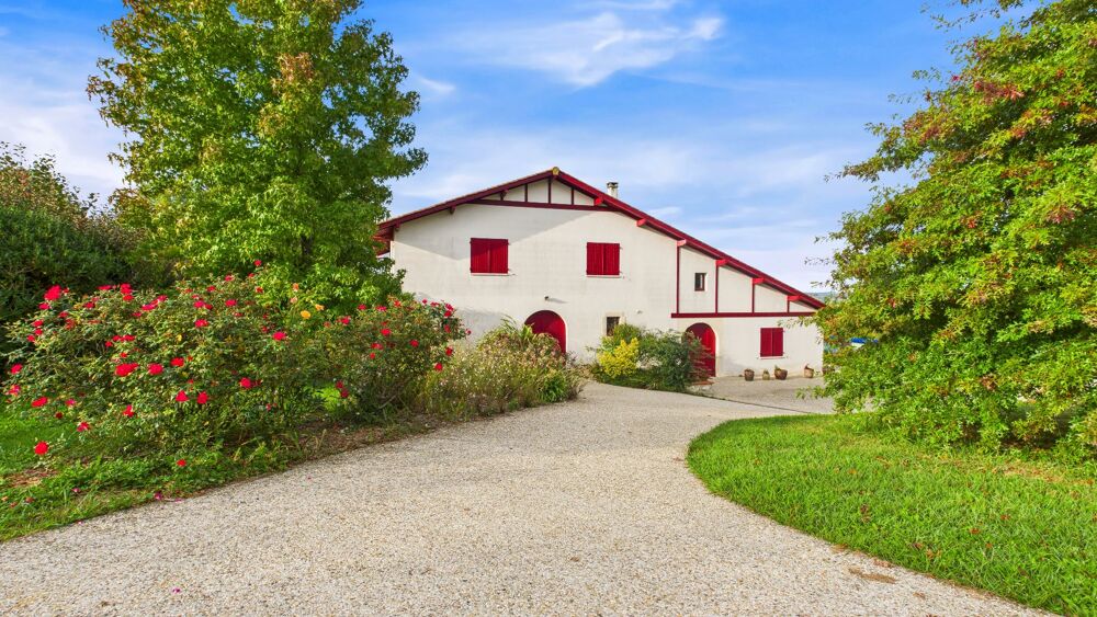 � vendre  Maison Bardos (64520)