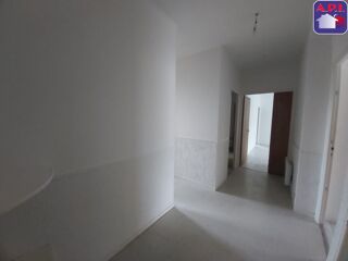  Appartement à louer 4 pièces 91 m²