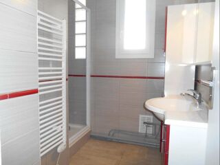  Appartement à louer 3 pièces 67 m²
