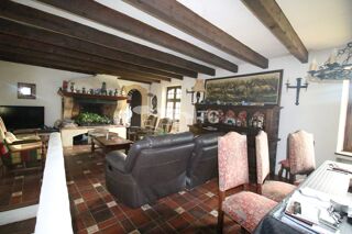  Maison  vendre 8 pices 135 m