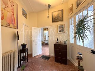  Villa  vendre 8 pices 349 m