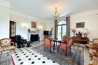  Villa � vendre 5 pi�ces 244 m�