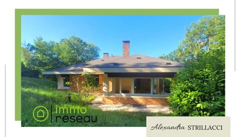   Maison de caract�re Maison - 8 pi�ce(s) - 240 m�