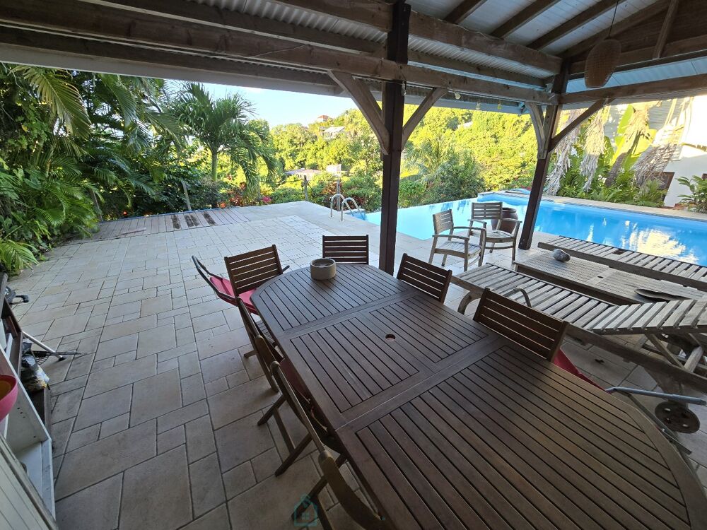 � vendre  Villa Les Trois-�lets (97229)