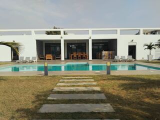  Maison � vendre 6 pi�ces 250 m� Ngaparou