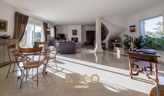  Maison � vendre 6 pi�ces 210 m�