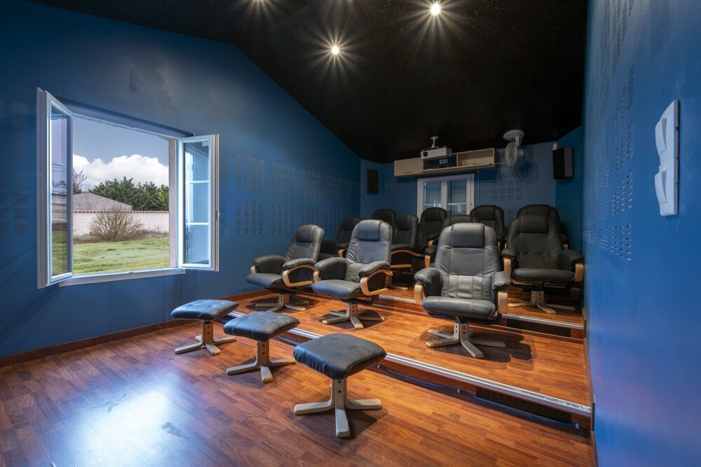 � vendre  Villa Saint-Jean-d'Ang�ly (17400)