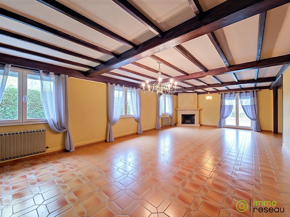 Maison 8 pièces 328 m² · à Douzy · 328 m² · 319 000 €