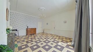  Maison  vendre 7 pices 320 m