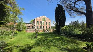 Villa à vendre 15 + pièces 442 m²