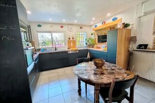  Maison à vendre 12 pièces 265 m²