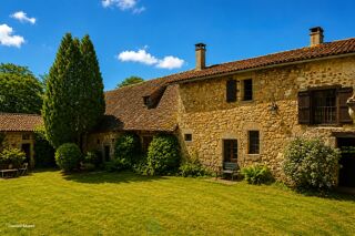  Villa à vendre 15 + pièces 400 m²