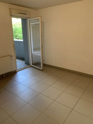  Appartement à louer 2 pièces 40 m²