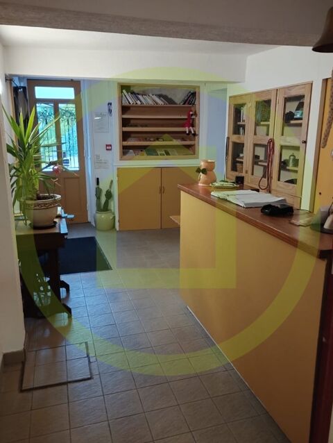 Murs commerciaux 240000 71110 Saint julien de jonzy