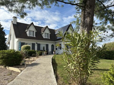   Maison Maison - 6 pi�ce(s) - 180 m�