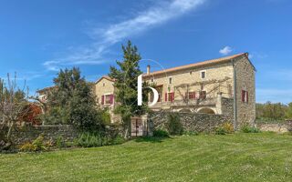  Maison  vendre 8 pices 265 m