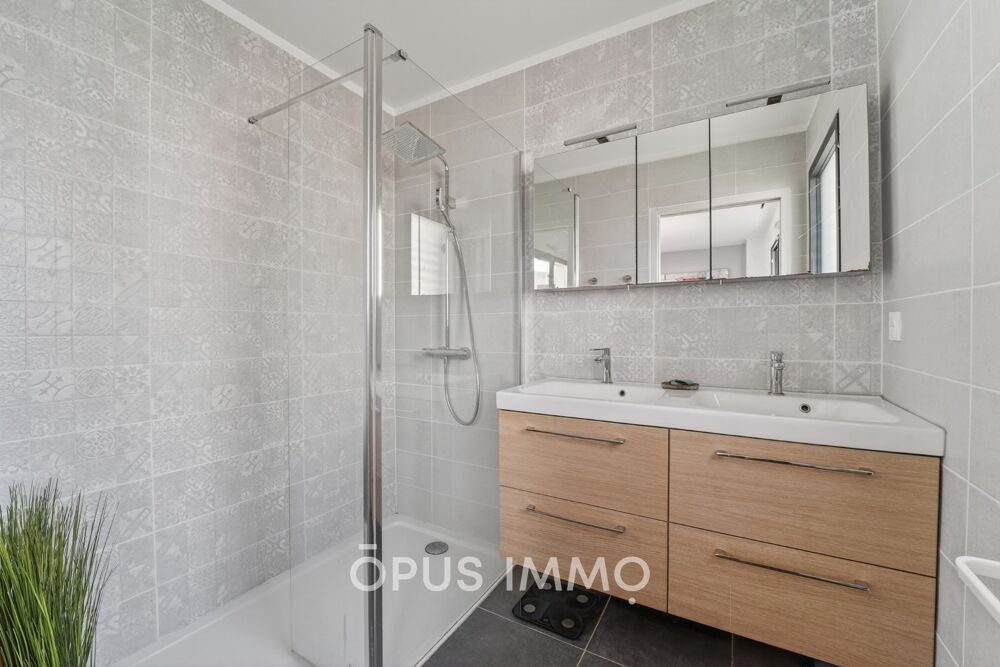 � vendre  Maison P�rols (34470)