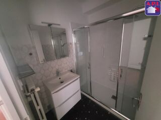  Appartement à louer 4 pièces 85 m²