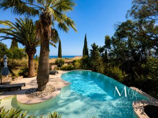  Villa à vendre 6 pièces 256 m²