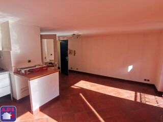  Immeuble � vendre 208 m�