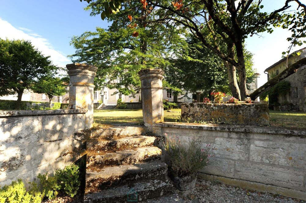 à vendre  Villa Cognac (16100)