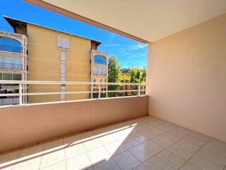  Appartement à louer 1 pièce 28 m²
