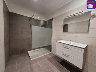  Appartement � louer 3 pi�ces 100 m�