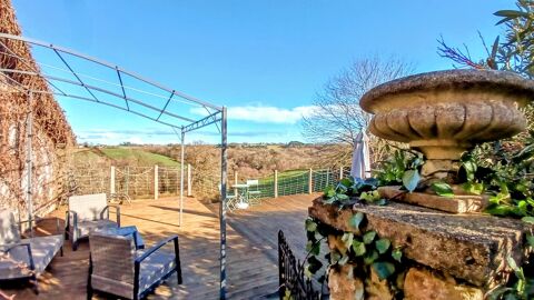   Maison Maison - 9 pi�ce(s) - 267 m�