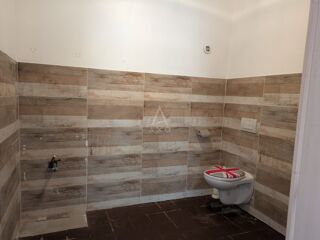  Immeuble à vendre 5 pièces 200 m²