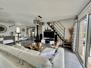  Villa � vendre 9 pi�ces 220 m�