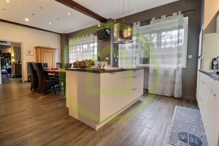  Maison  vendre 15 + pices 293 m