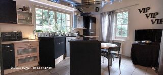  Maison à vendre 15 + pièces 528 m²