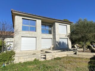  Maison  vendre 8 pices 195 m