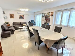  Maison  vendre 11 pices 225 m