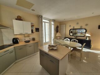  Appartement  vendre 4 pices 240 m