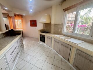  Maison � vendre 4 pi�ces 105 m� Saly