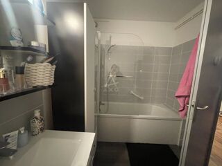 Appartement à louer 3 pièces 72 m²
