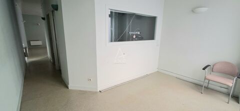 Locaux d'activit&eacute; 110000 16000 Angouleme