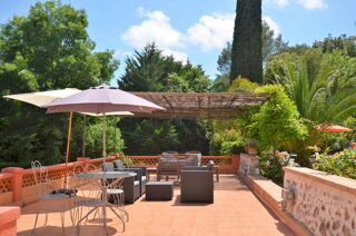  Maison  vendre 15 + pices 420 m