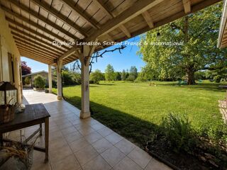  Maison à vendre 10 pièces 270 m²