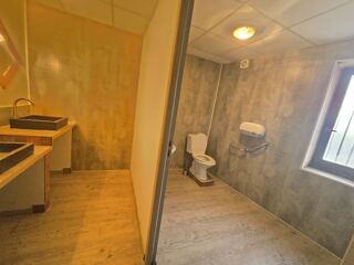  Immeuble � vendre 323 m�