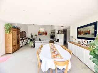  Maison à vendre 7 pièces 198 m²