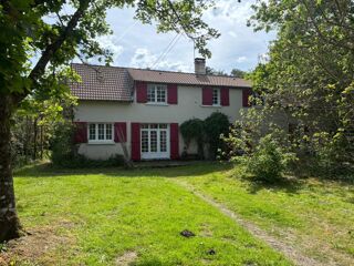 Maison - 12 pièce(s) - 280 m²