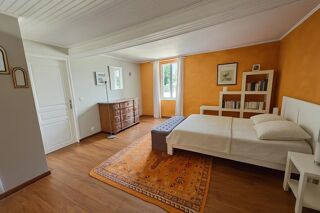  Maison � vendre 9 pi�ces 220 m�